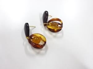 本鼈甲　ピアス